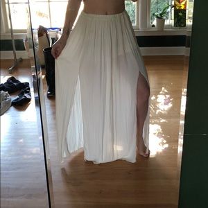 Long Ivory skirt with slit